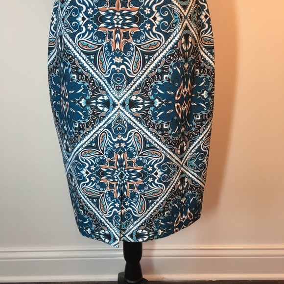 VINCE CAMUTO SLEEVELESS DRESS - Picture 3 of 7